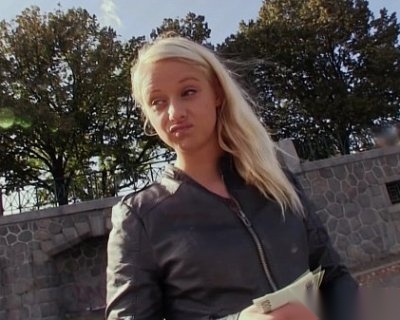 Girls Giving Head For Cash
