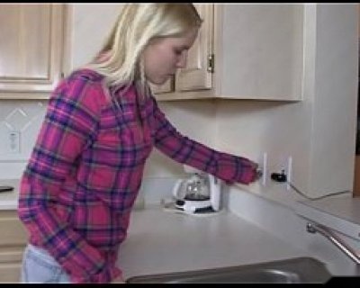 Young babe Masturbating by White Stove Teen Tugs Vanessa Cage