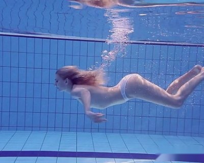 Underwaters - Proklova Takes Off Bikini Defloration