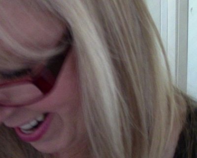 Isabel Evanz takes blurry photo of herself.