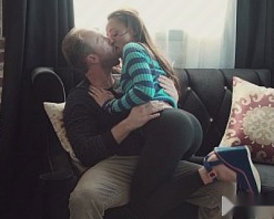 teenfidelity holly hendrix trades anal