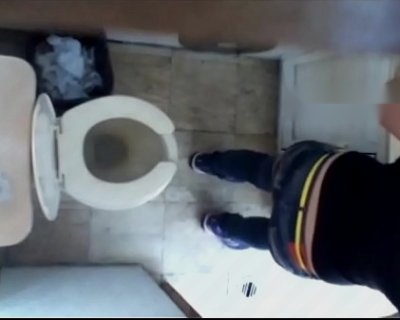 Golazo10 Takes A Leak Golazo100