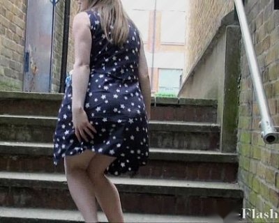 uk teen flashing and blonde