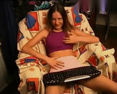 Hot Girl Doing Cybersex Xxxvidshare