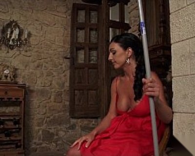 Carla Pons masturbating with pole Saboom
