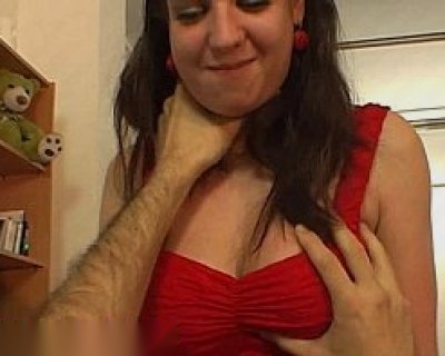 chubby czech girl does lapdance