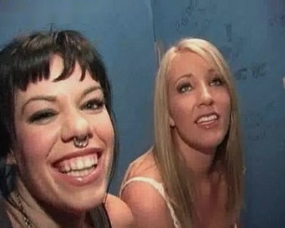 two white girls rub Styxmib