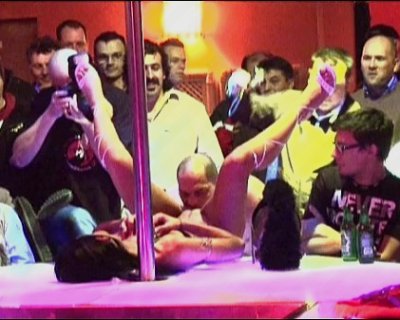 porn on stage babe gets fucked