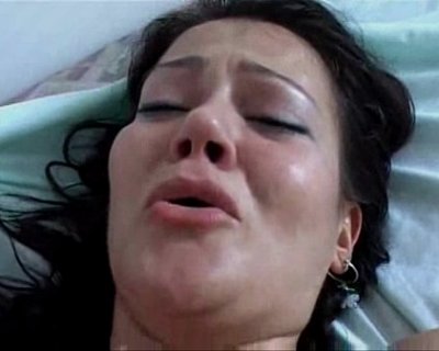 young mexican girlfriend gets fucked