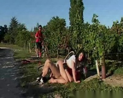 Public Park Threesome Tiffany Hopkins
