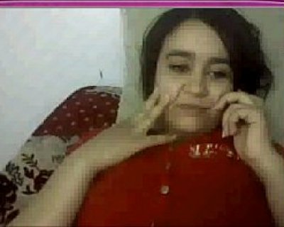 brunette on cam