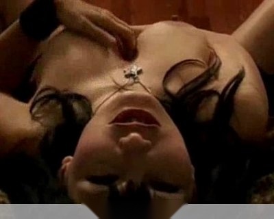 Masturbrunette and