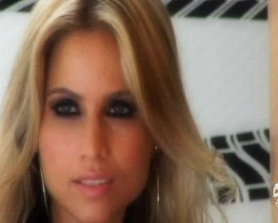 Monica Apor making Playboy