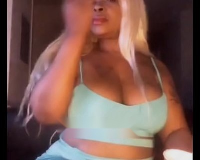 Blonde Bombshells: A Twerking Fest