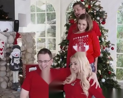 Merry &amp; Bright: A Festive Family Gathering