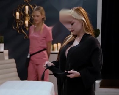 Cubbi Thompson &amp; Dylan Moore: Scissoring Sensation for Busty, Busty Lesbians