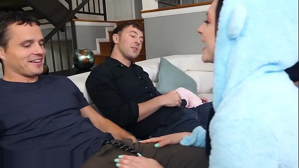 Petra Blair: My Slutty Stepsister's Unstoppable Attention-Seeking Orgasms