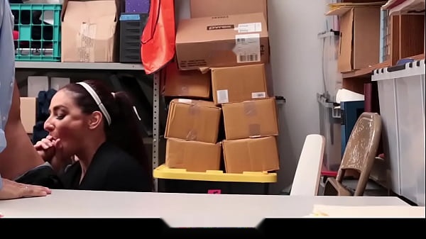 Hot MILF Peyton Robbie Punished for Mall Heist: Caught on Camera
