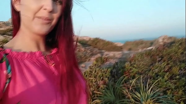 Nas Dunas: Pernocas em Vestidinhos Sem Calcinha na Praia