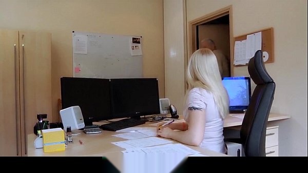 Blonde Secretary Lola Taylor Sucks Big Old Cock & Takes Double Blowjobs in Office