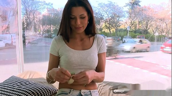 Babe Alexa Tomas Slays in Public Strips, Barcelona Style