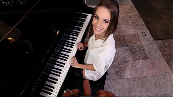 Kimmy Granger &amp; Friends: POV Hardcore Blowjobs &amp; Cumshots
