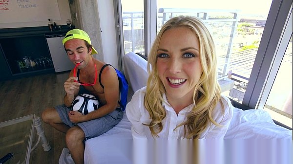 Blonde Models Karla Kush, Piper Perri, Hollie Mack Give Students Extra Credit in Orgy-Filled Threesome Featuring Cumshot, Blowjob, Doggystyle, and More