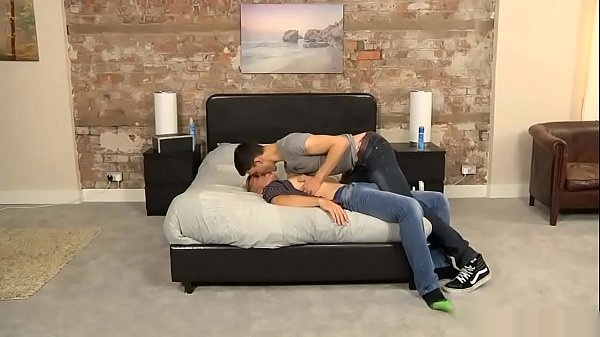 Luke Tyler's Intense Blowjob: Mature Stud's Hard Cock Suction Show