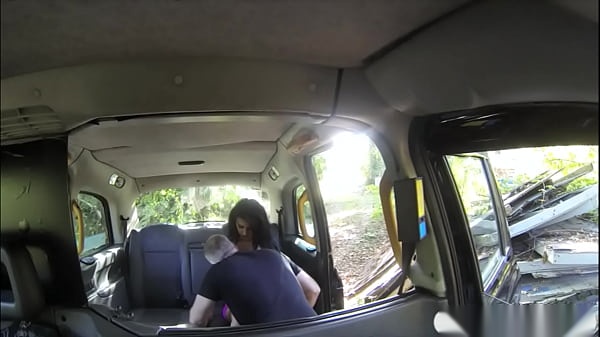 Tattooed Titstar Emma Louise Bryant Tackles Big Cock in Public Cab Ride