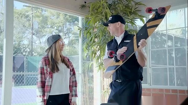 Brazzers: Nina North &amp; Johnny Sins Show Off Boobs in Cheater's Dirty MILF Scene