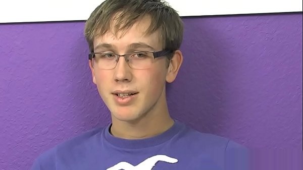 Twink Tommie Reed Unveils His Enormous Dick While Masturbating Solo